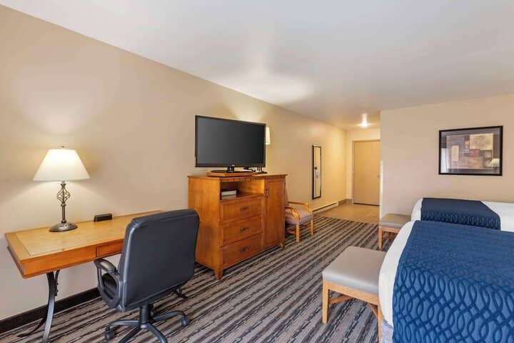 Room 19 of 76