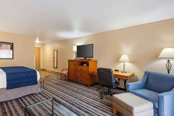 Room 40 of 76