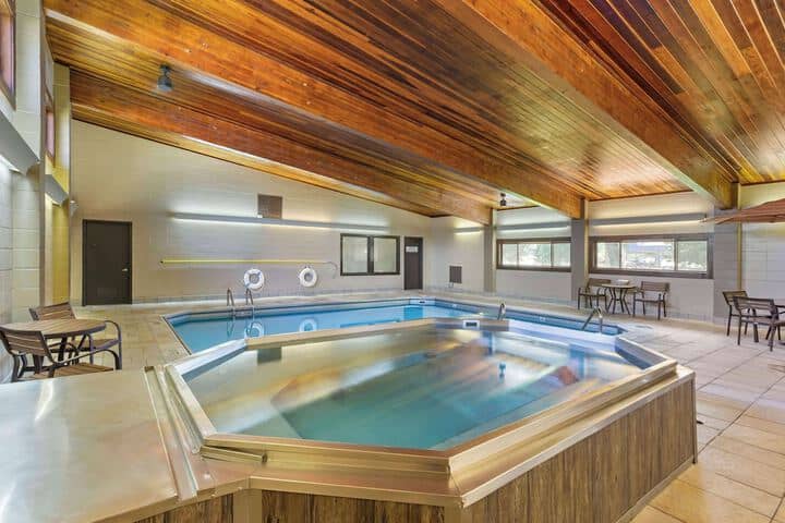Pool 62 of 76